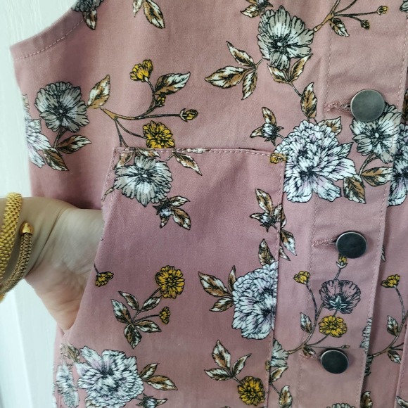 Tinseltown Dusty Rose Floral Print Vintage Style Button Front Overall Mini Dress - Picture 5 of 11